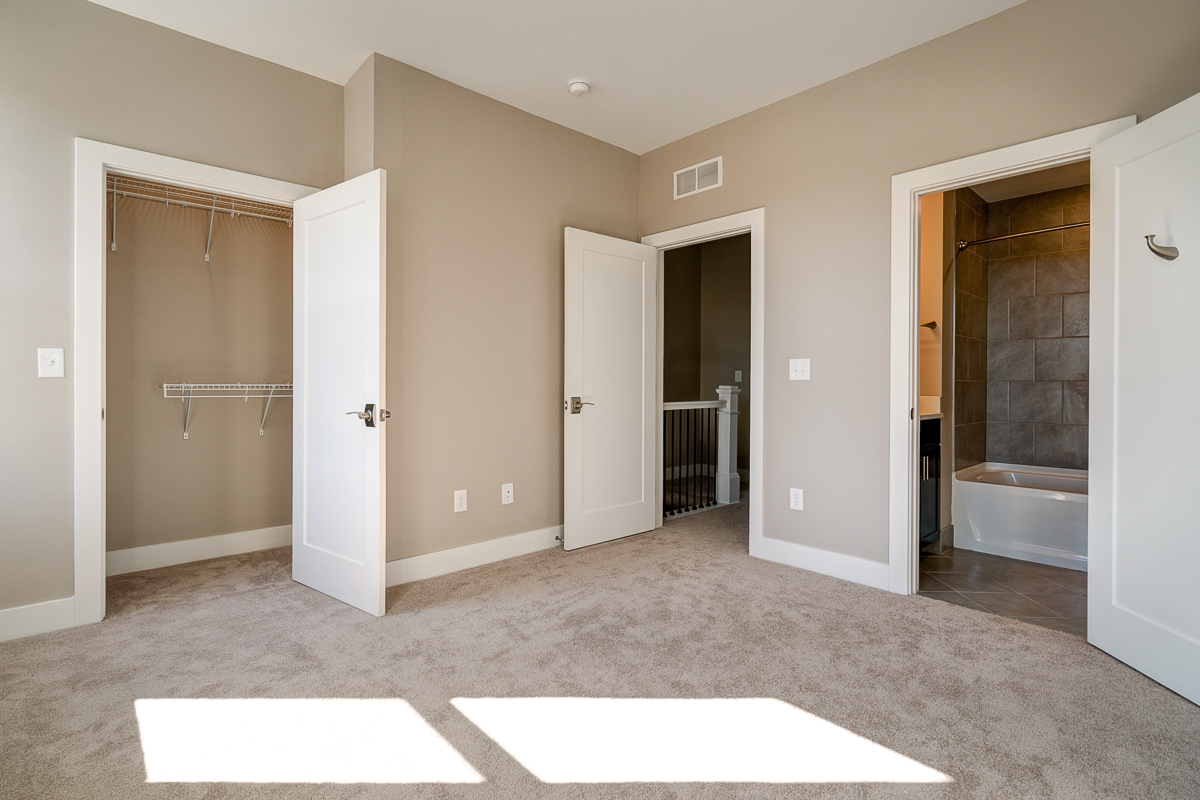 4446 Tuller Ridge-28