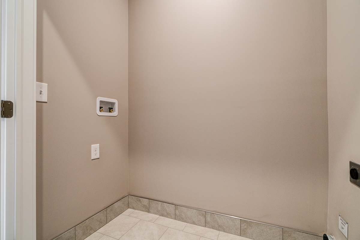 4446 Tuller Ridge-31