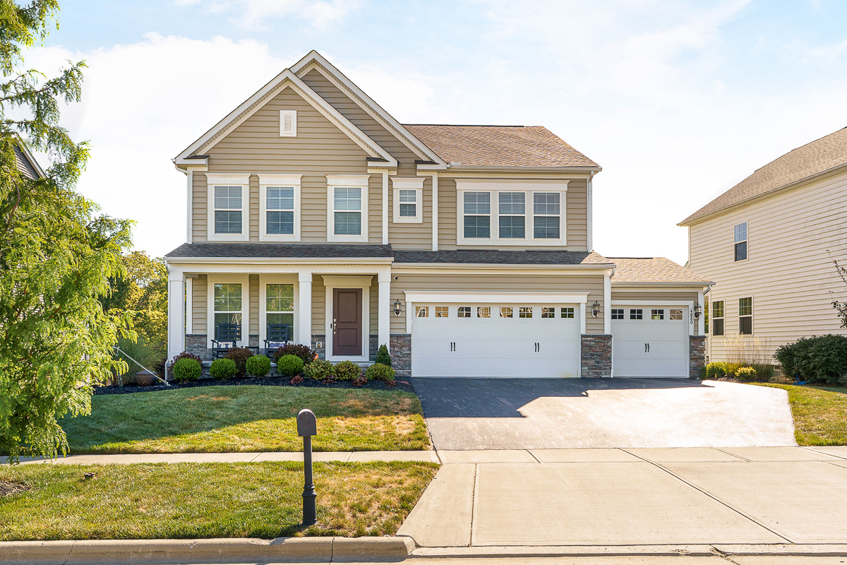 4880 Pinnacle Woods Dr-1