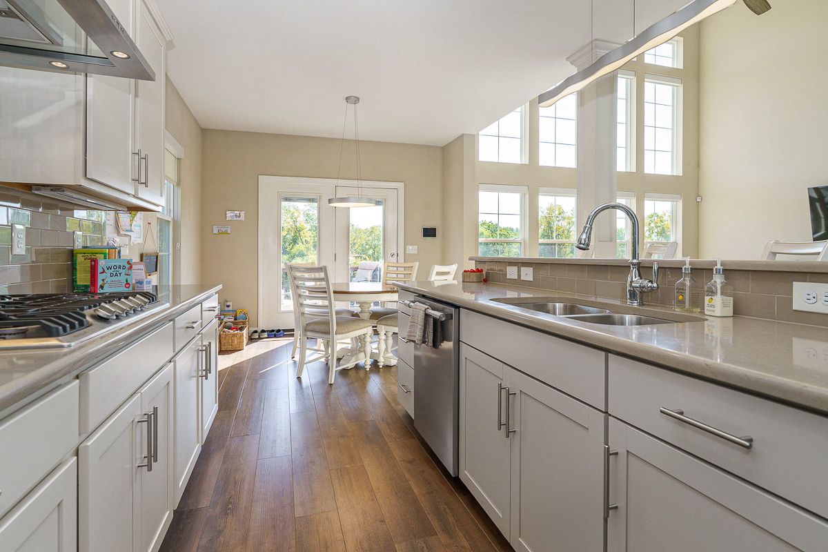 4880 Pinnacle Woods Dr-21