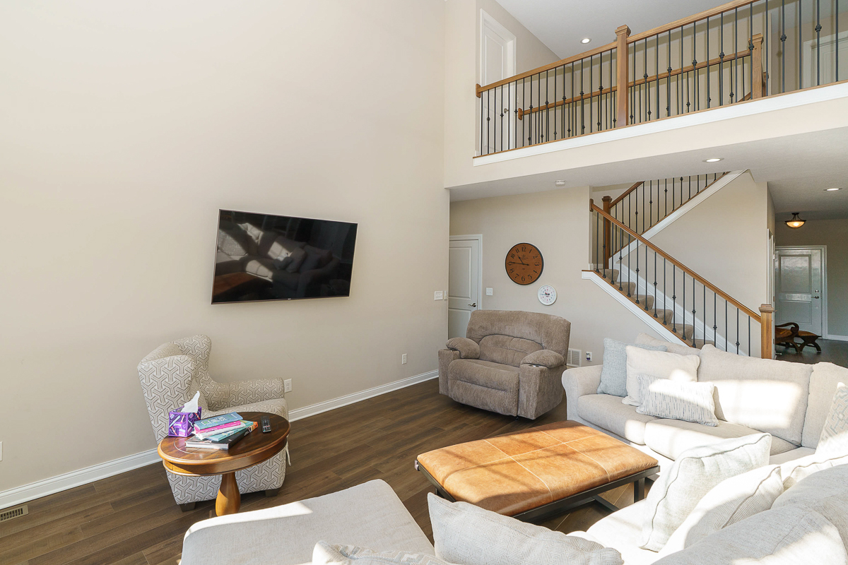 4880 Pinnacle Woods Dr-31