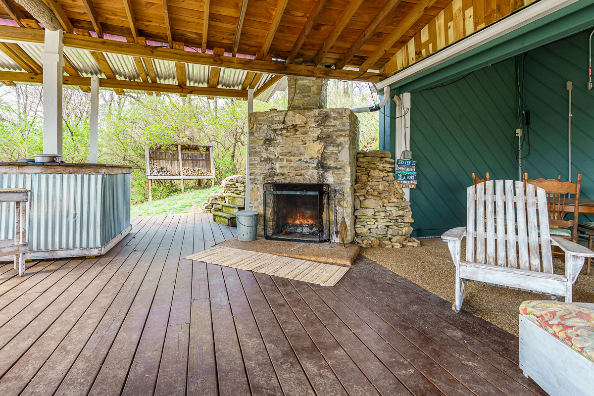 5000 Bellpoint Rd.-17