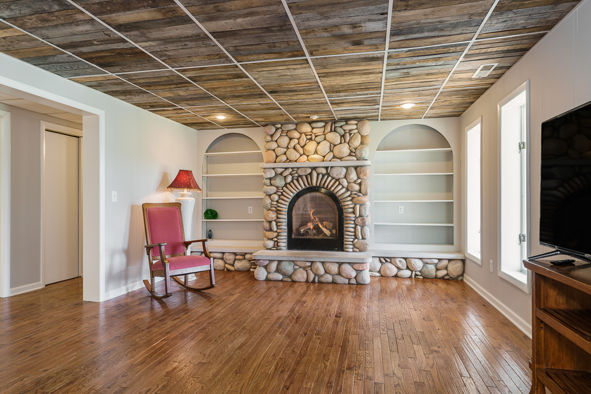 5000 Bellpoint Rd.-35