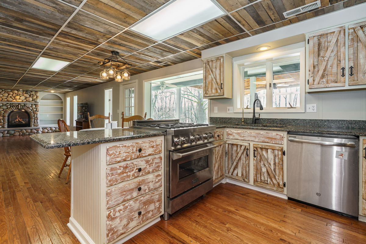 5000 Bellpoint Rd.-43