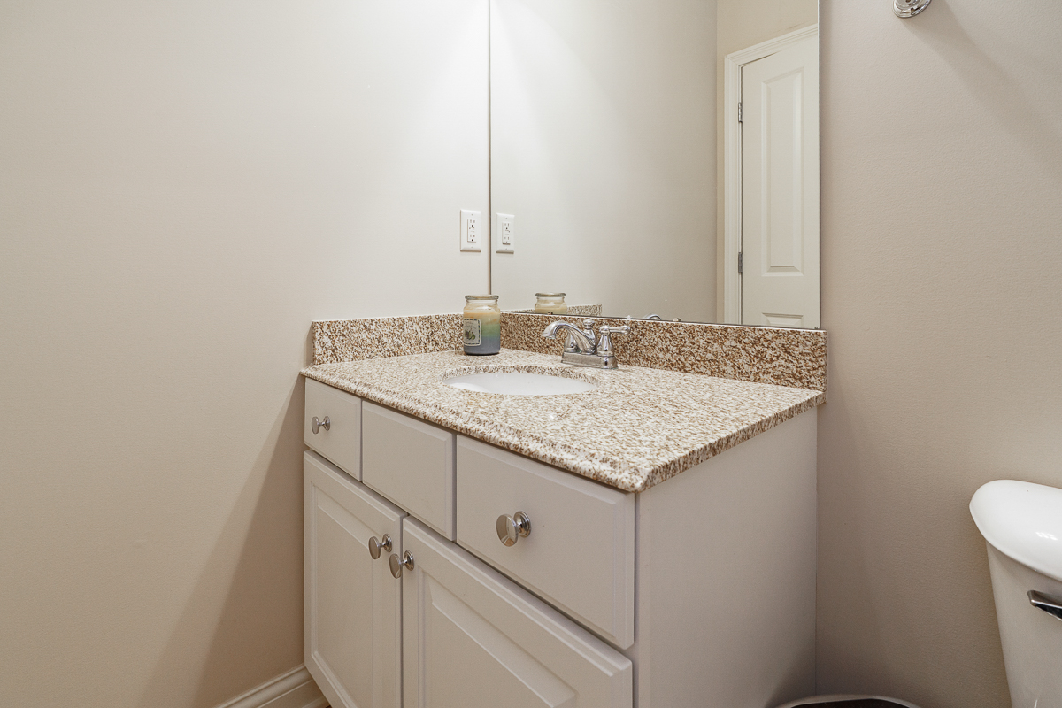 5001 Charlbury Rd-11