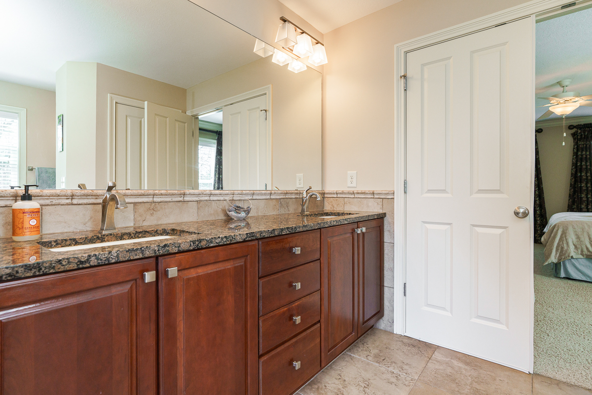 5001 Charlbury Rd-42