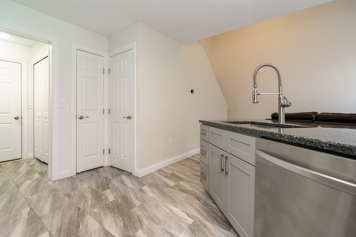 5141 Vinings Blvd-11