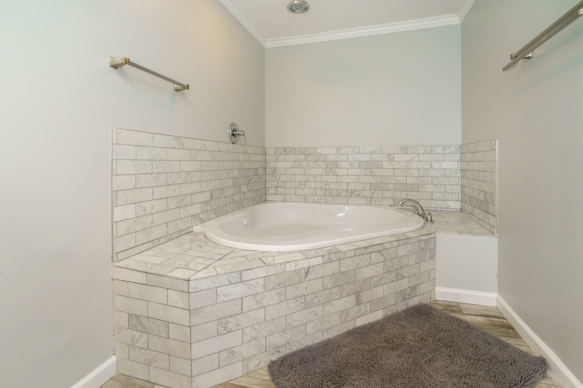 5141 Vinings Blvd-28