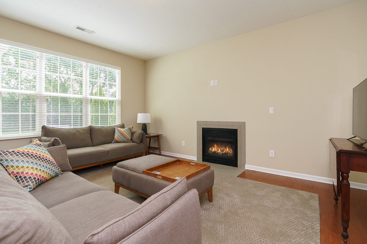 5180 Wildcat Falls Dr-16