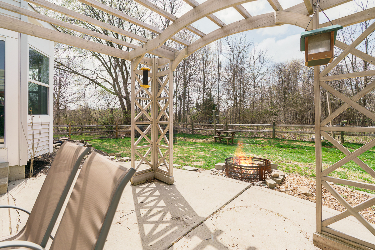 5392 Country Meadow Ct-11