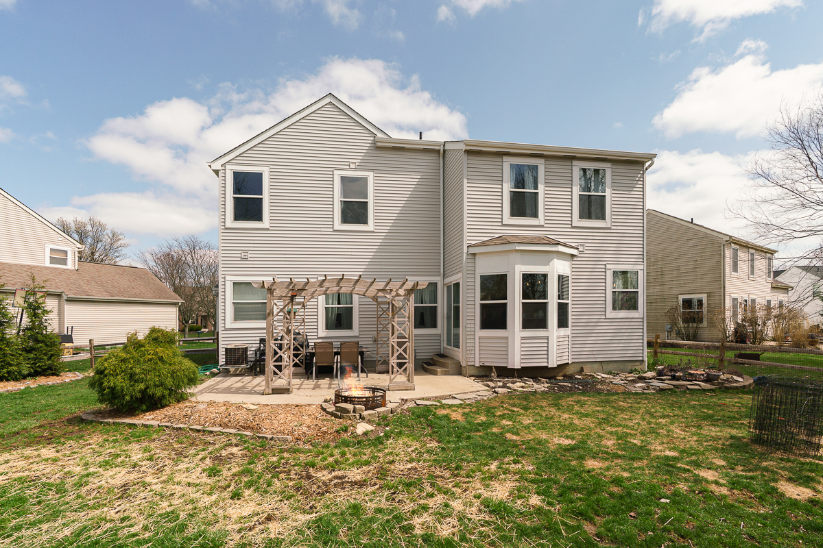 5392 Country Meadow Ct-17