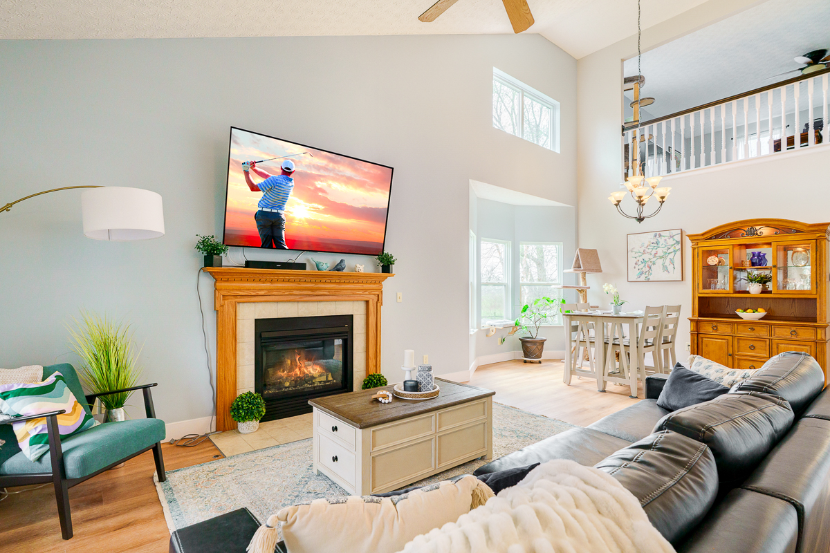 5392 Country Meadow Ct-29