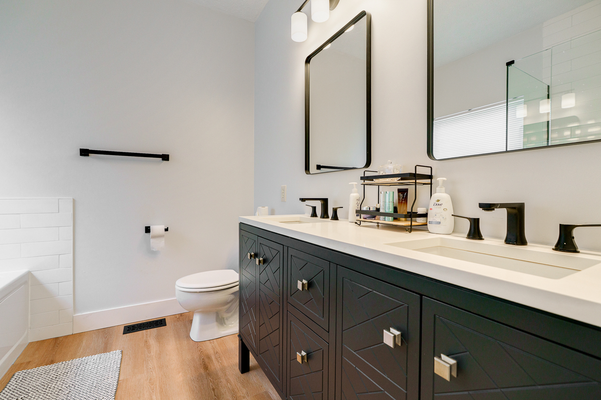 5392 Country Meadow Ct-42