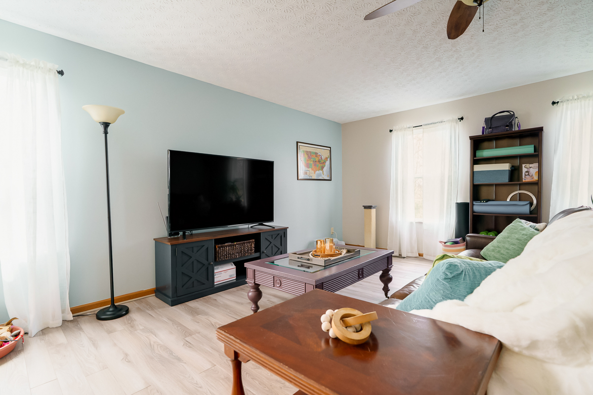 5392 Country Meadow Ct-49