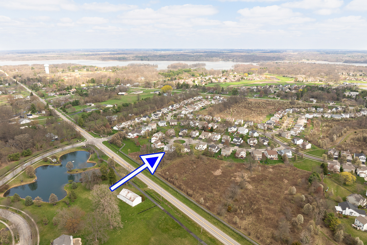 5392 Country Meadow Ct-5