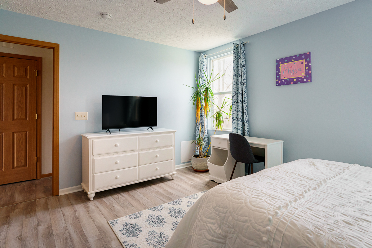 5392 Country Meadow Ct-53