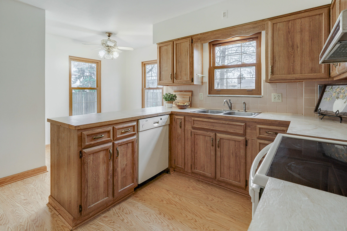 5566 Driftwood Rd-18