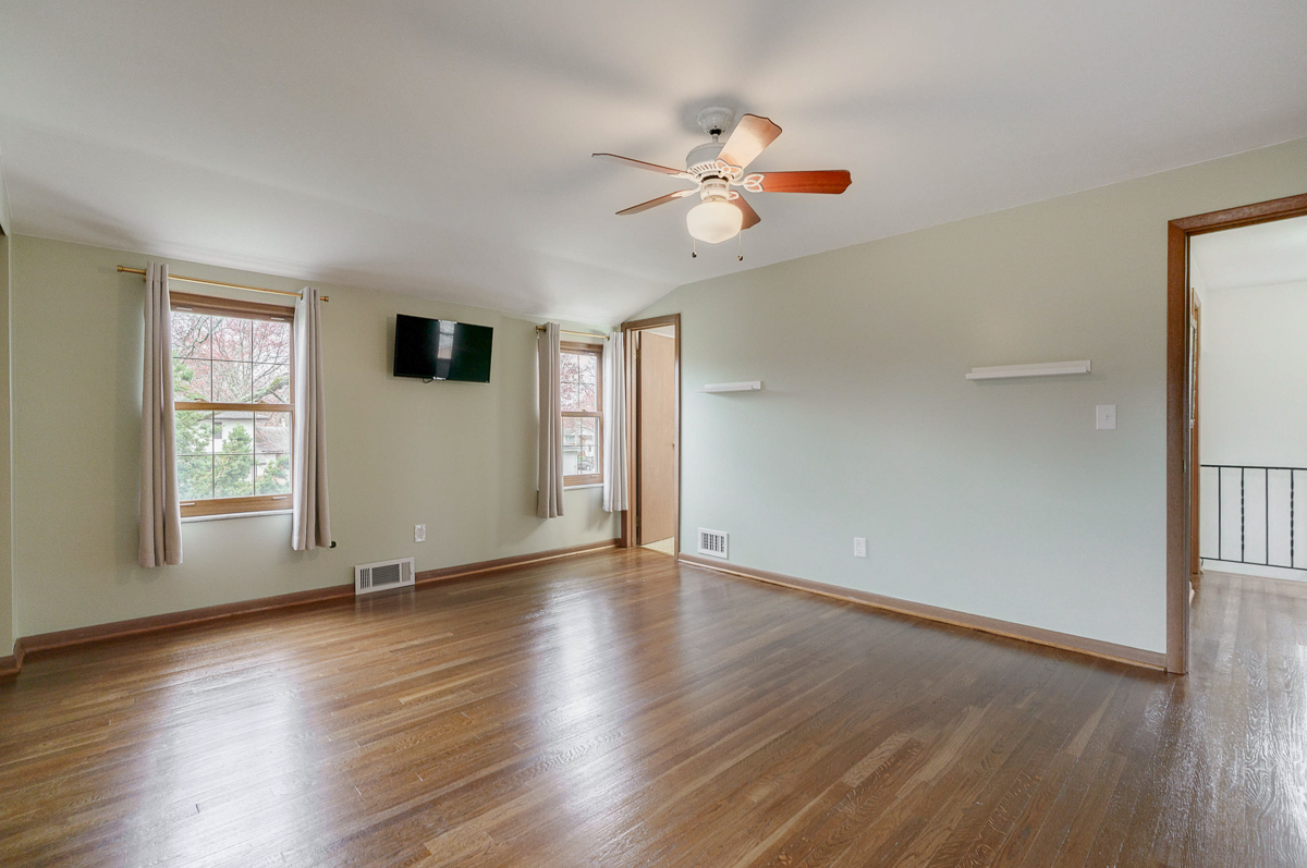 5566 Driftwood Rd-25