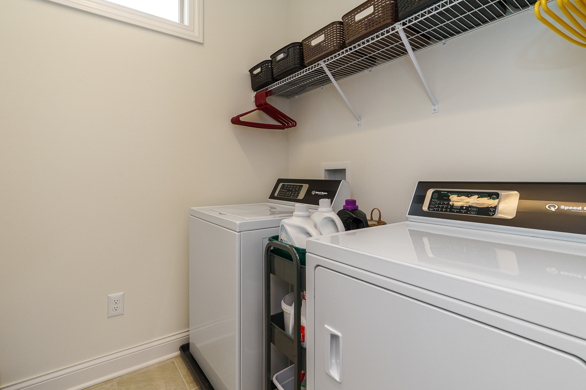 5629 Aristocrat Dr-18