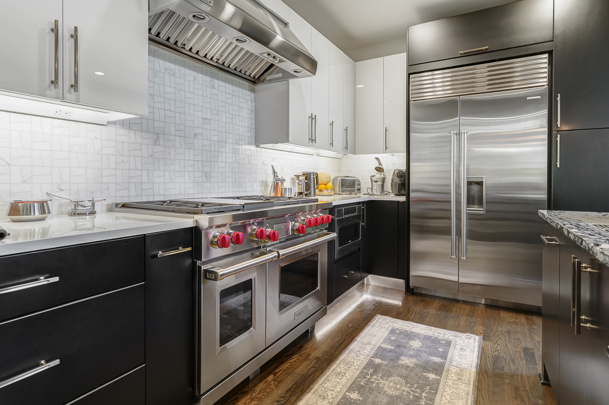 569 S 6th St Part 2 (13 of 29)