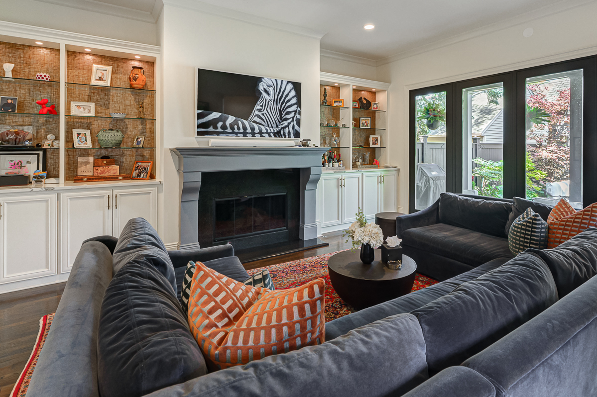 569 S 6th St Part 2 (2 of 29)