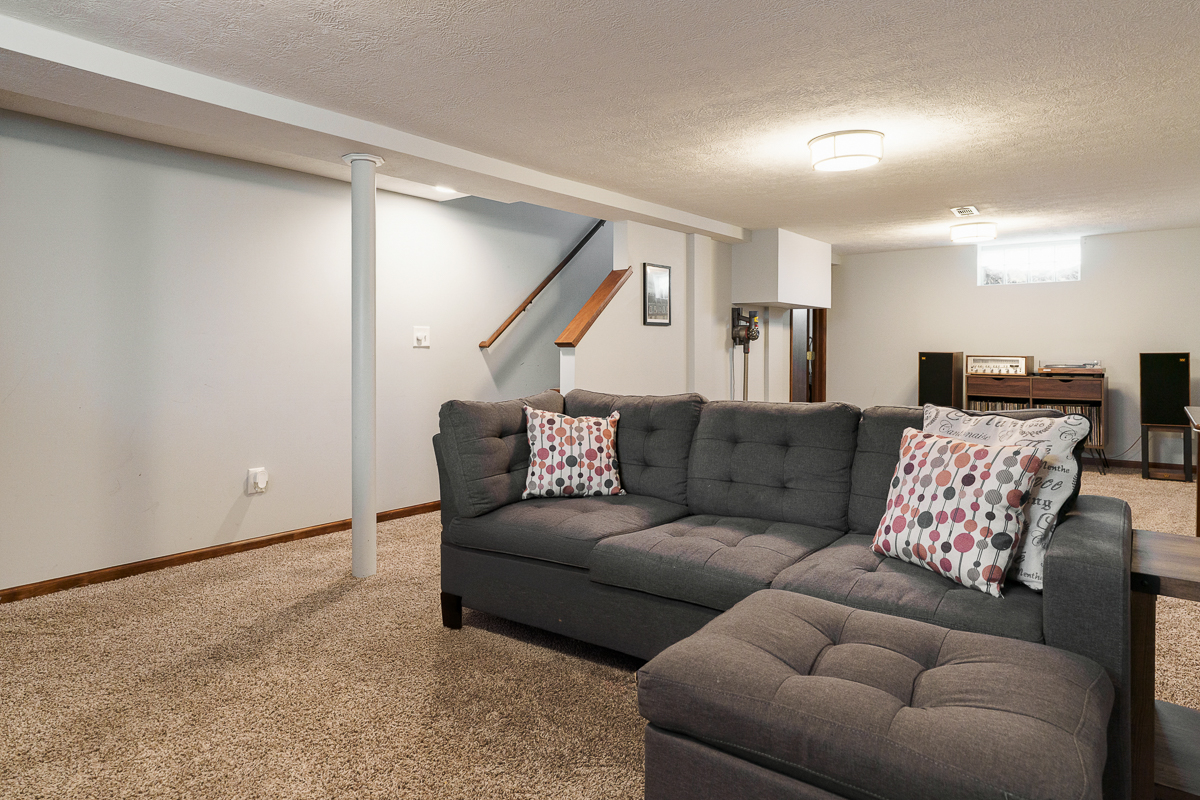 5735 Indianola Ave-10