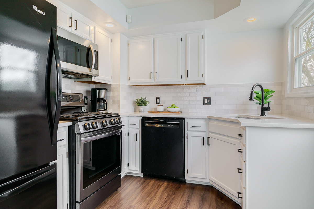 5735 Indianola Ave-19