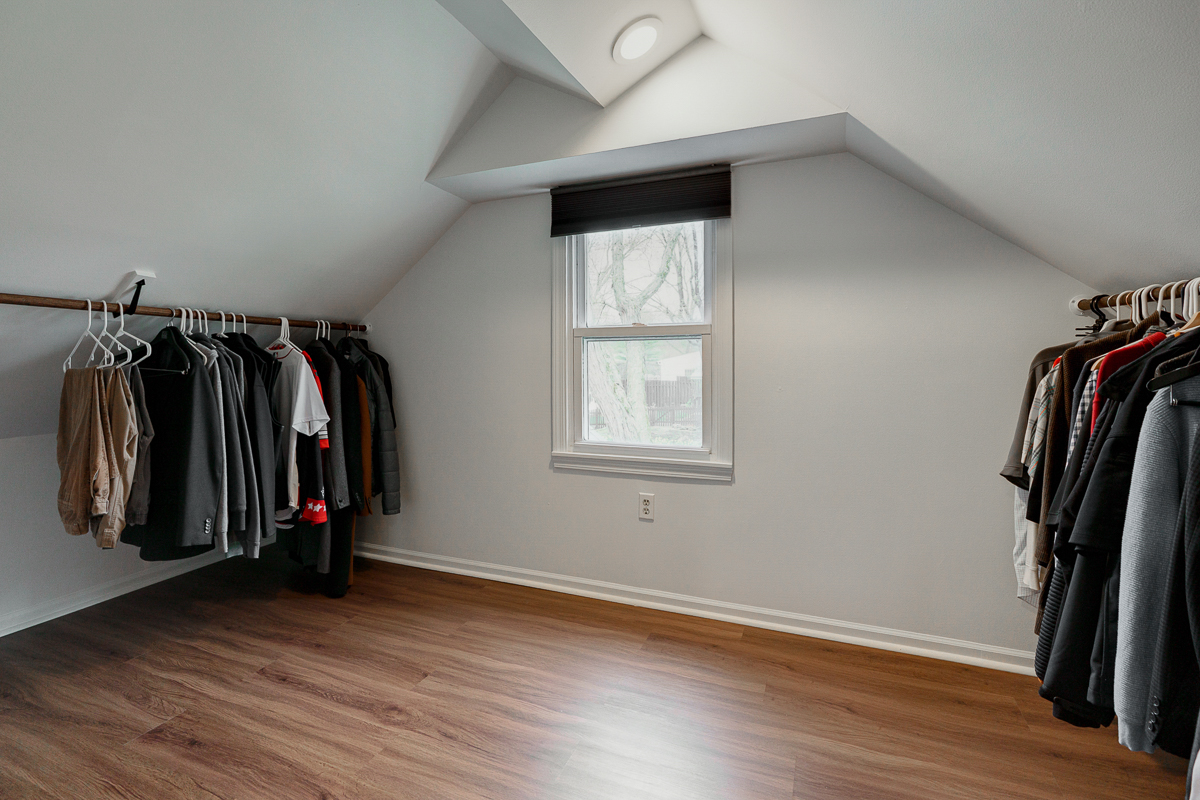 5735 Indianola Ave-33