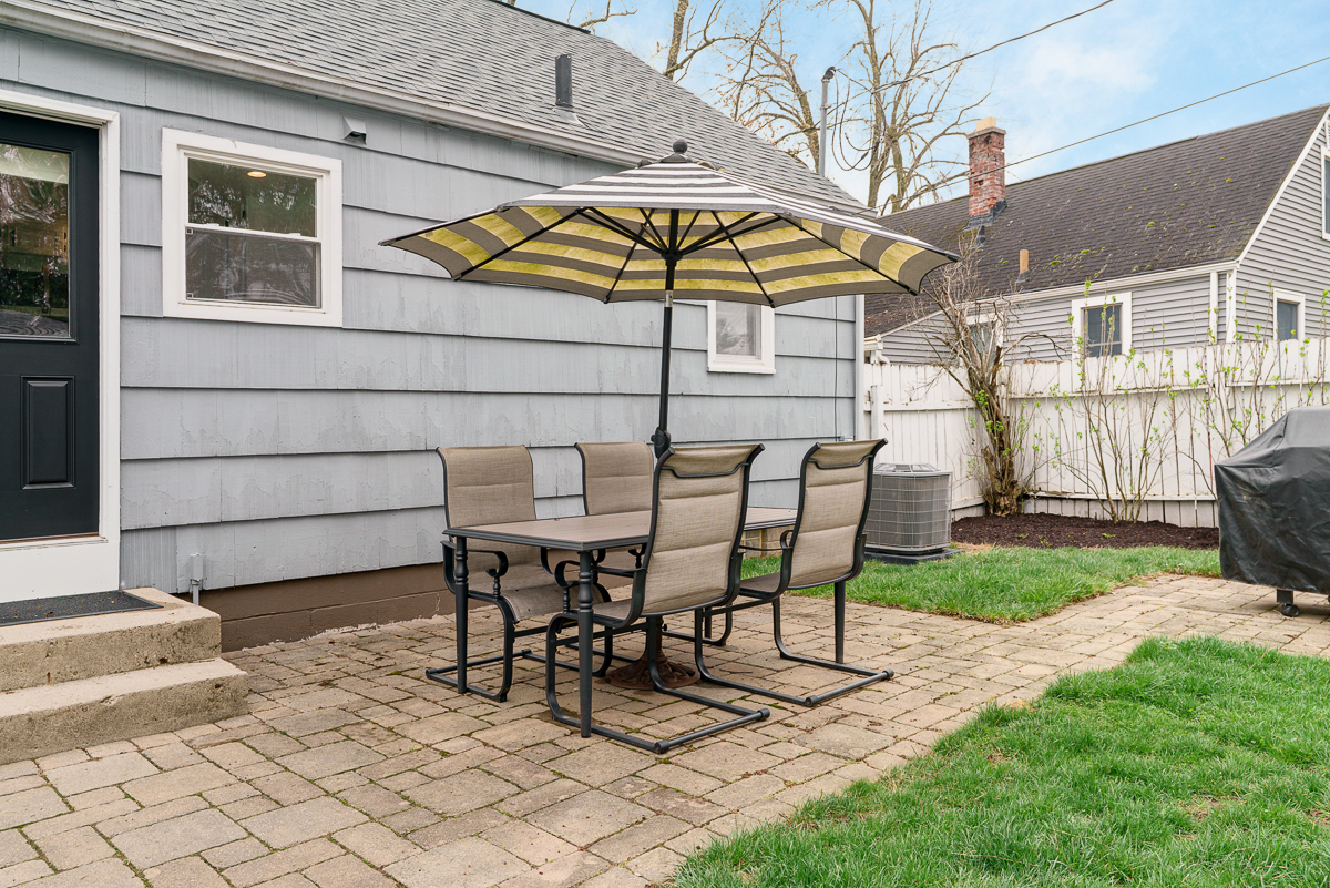 5735 Indianola Ave-5