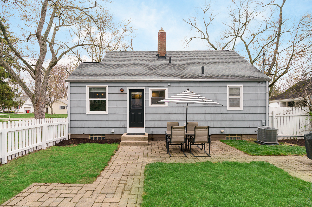 5735 Indianola Ave-7