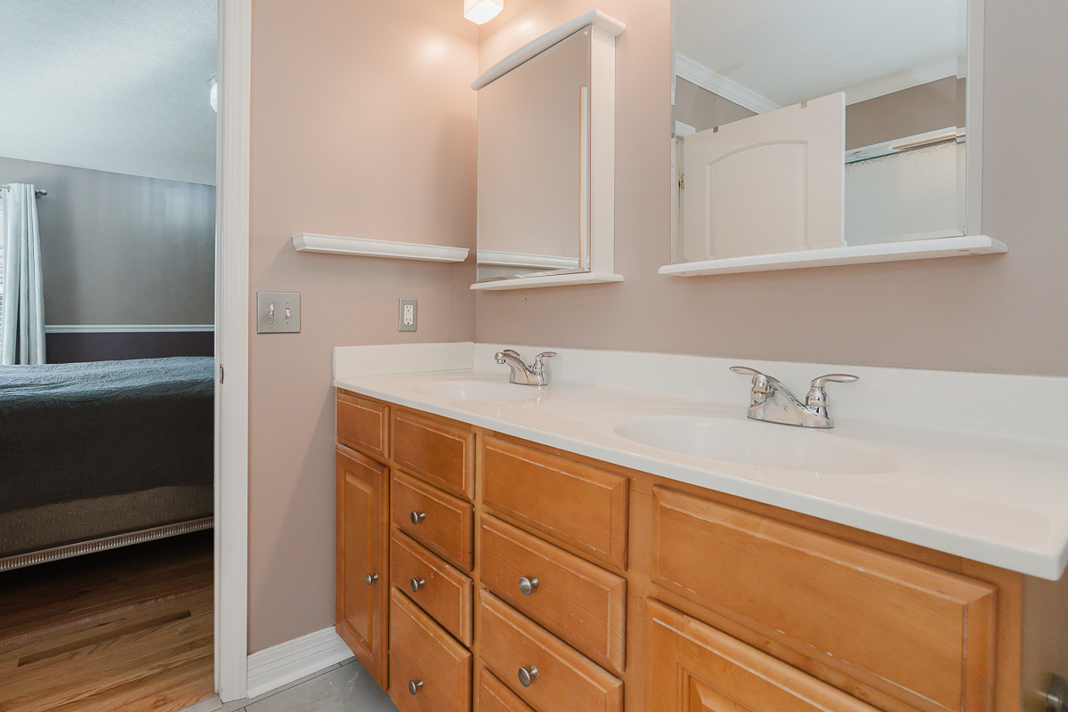 5921 Tarrycrest Dr.--30