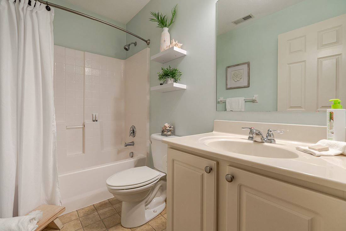 6036 Carlatun Street-28