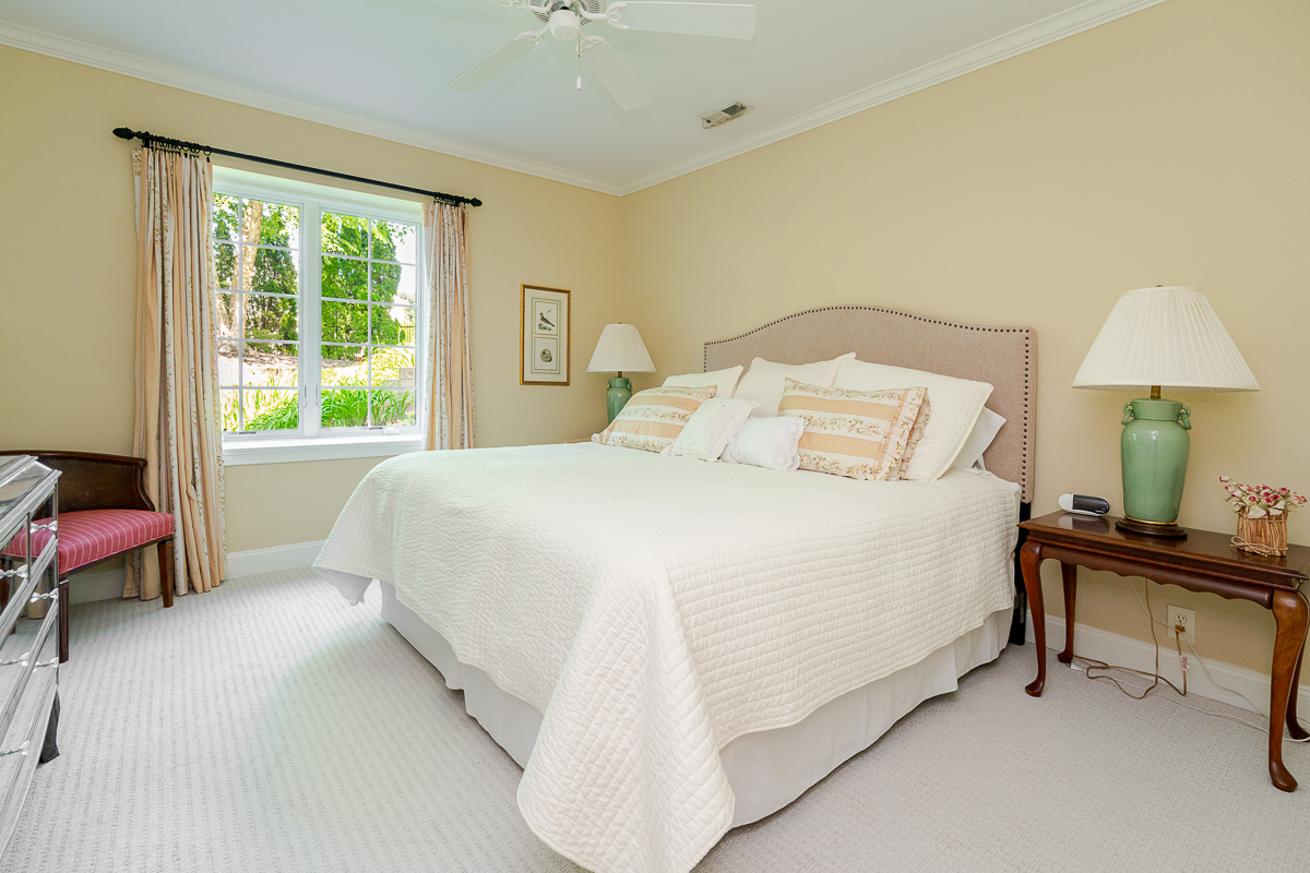 6050 Whitney Woods Ct-13