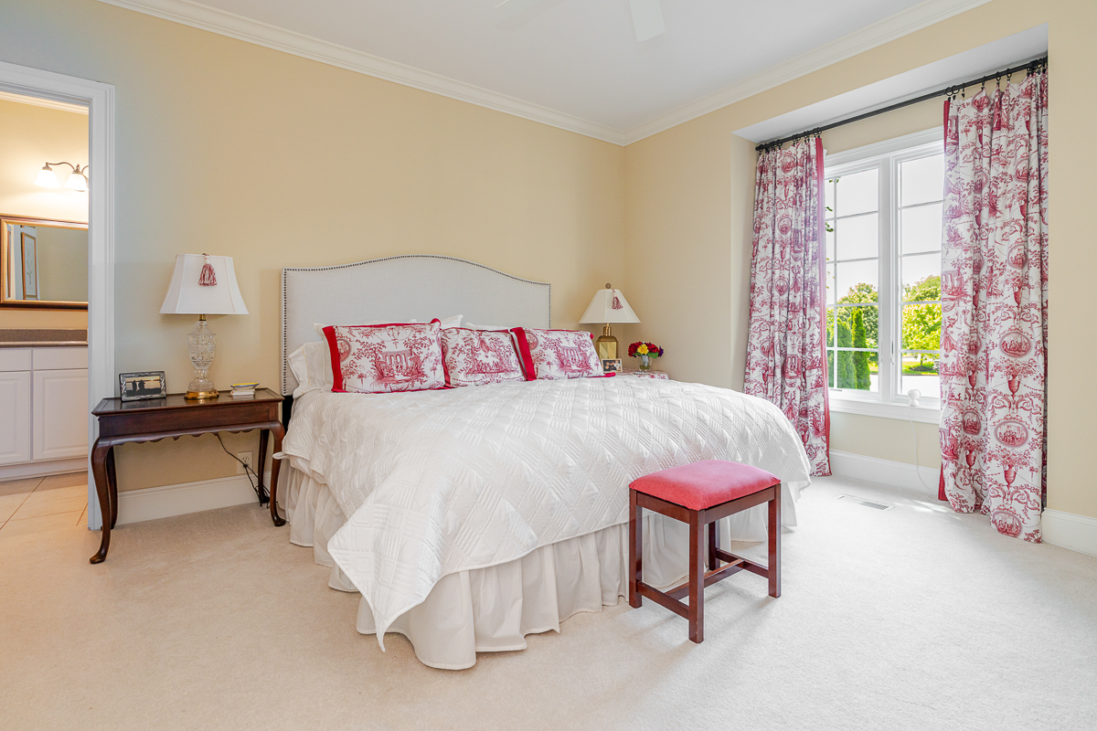 6050 Whitney Woods Ct-17