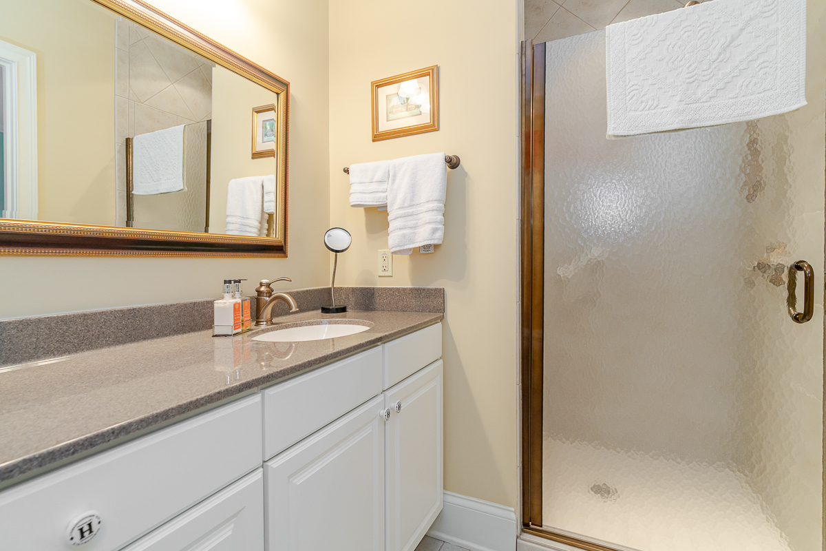 6050 Whitney Woods Ct-18