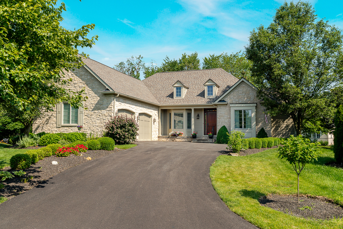 6050 Whitney Woods Ct-2