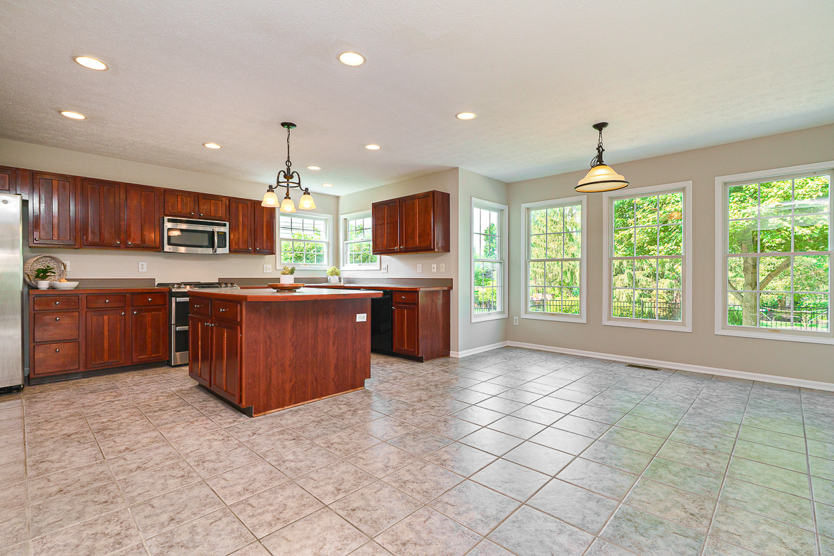 6096 Congressional Dr.-18