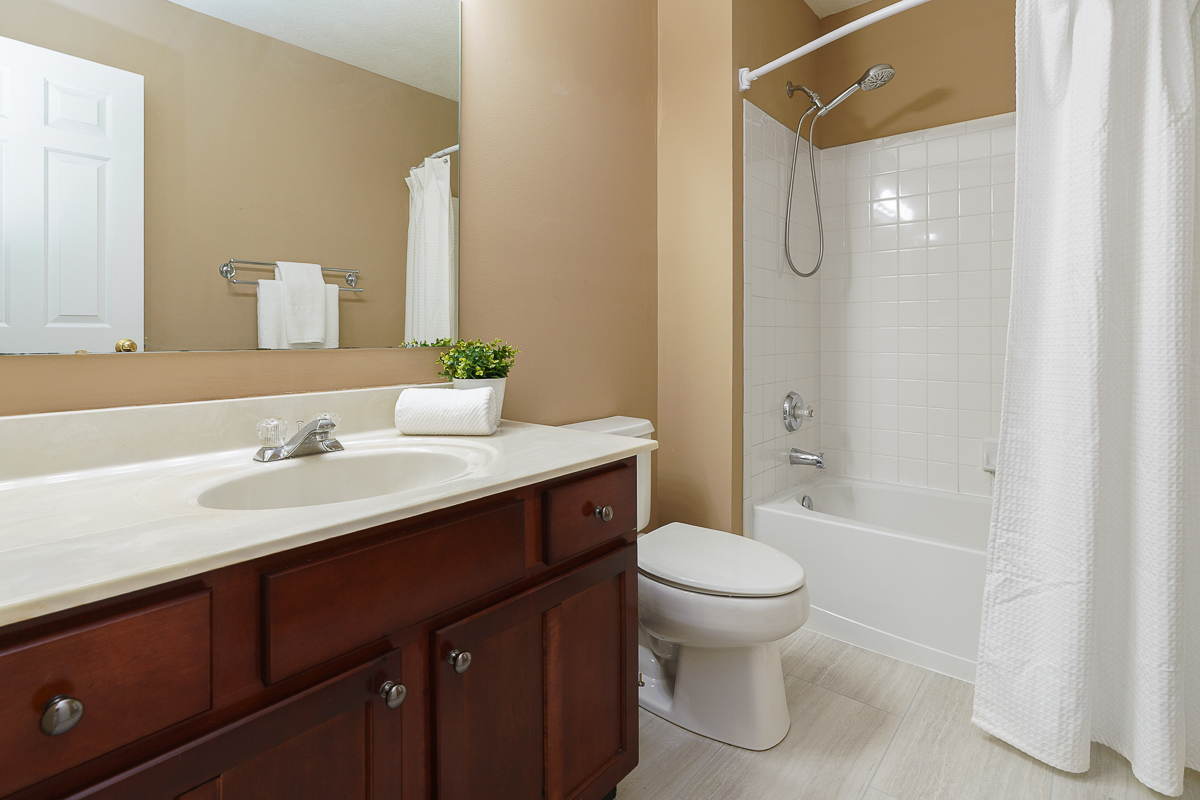 6096 Congressional Dr.-32