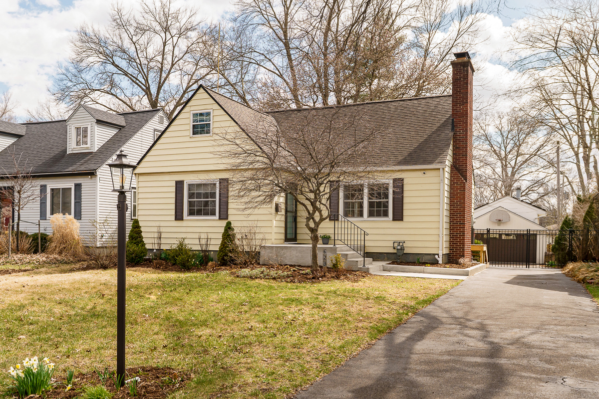 623 E Dominion Blvd-2