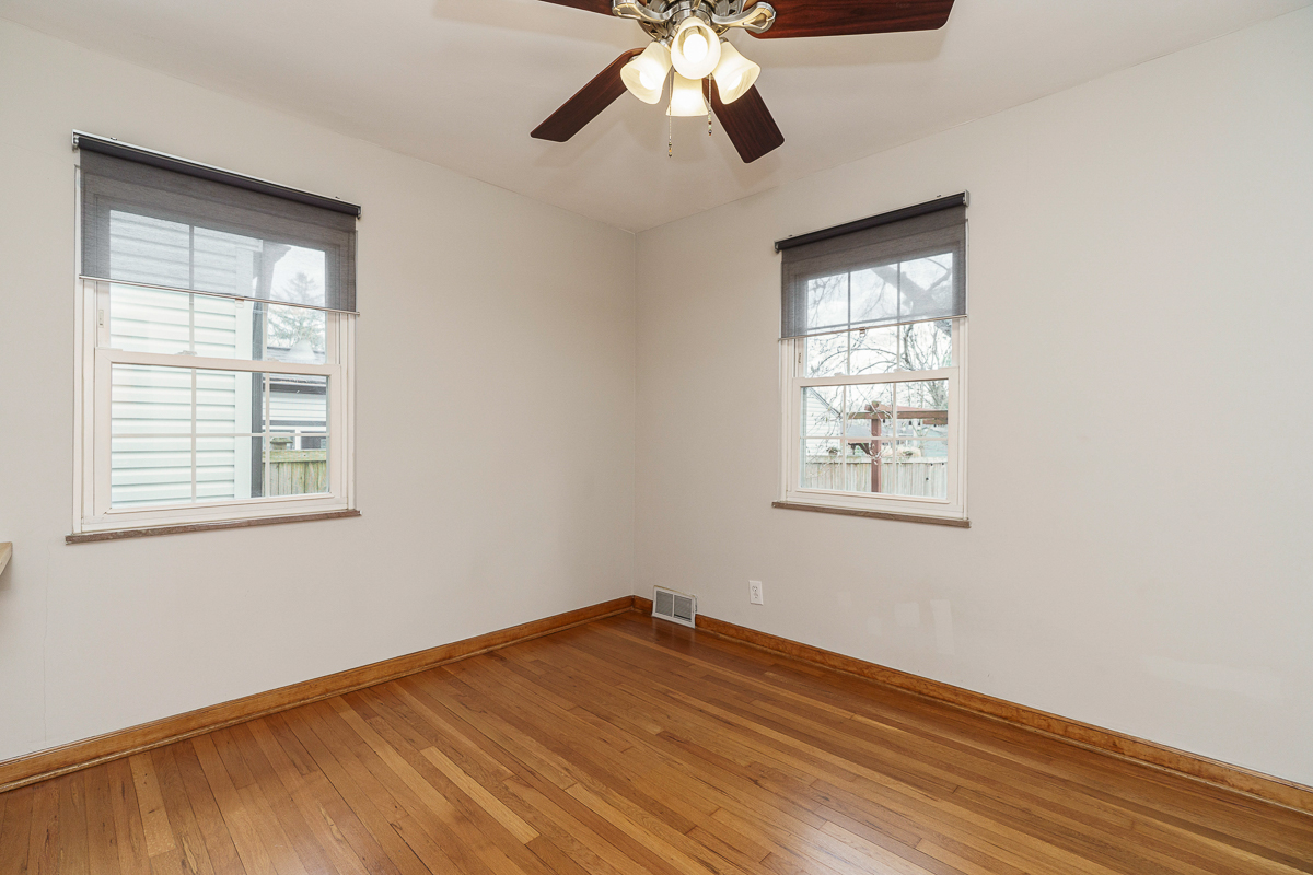 623 E Dominion Blvd-28