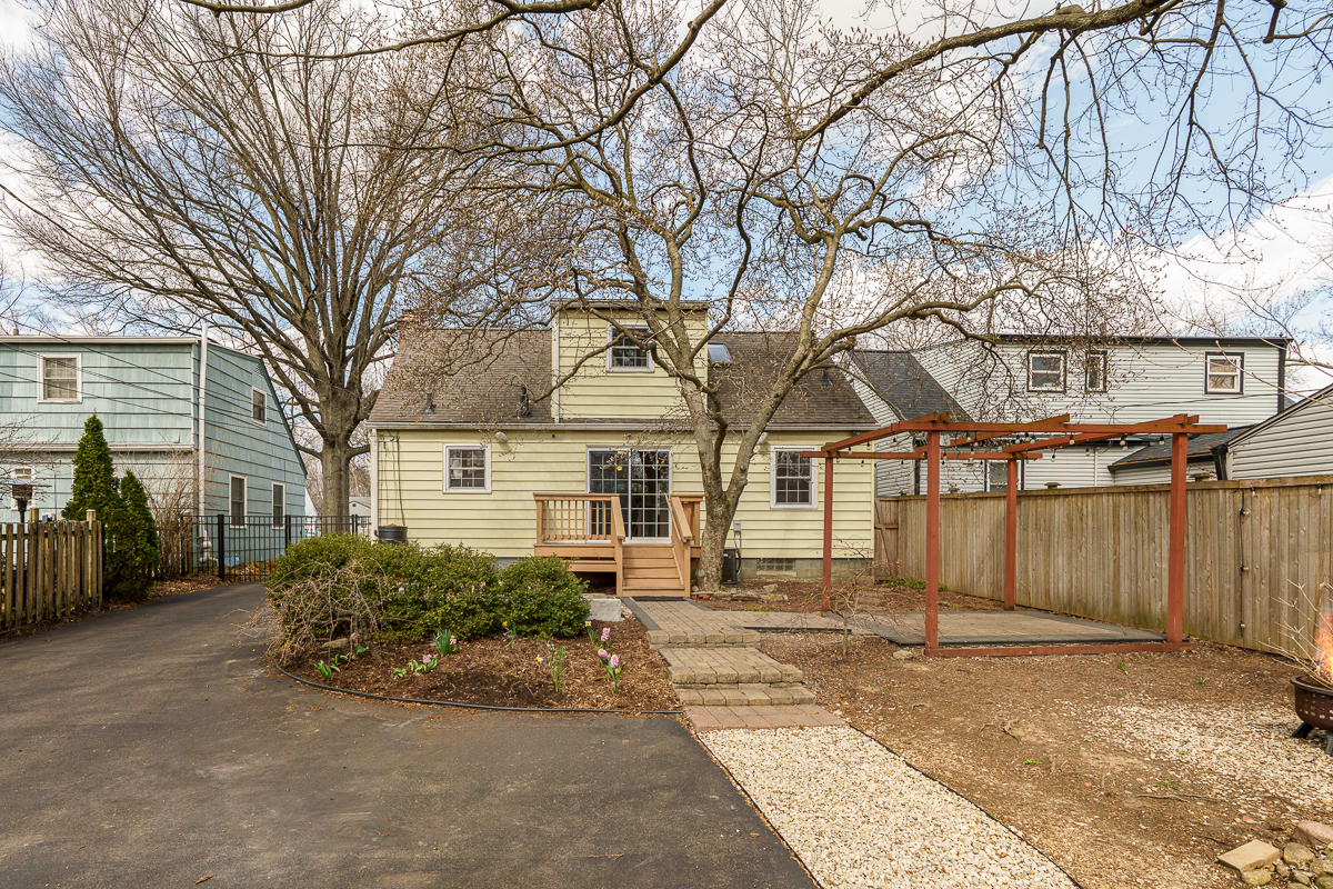 623 E Dominion Blvd-9