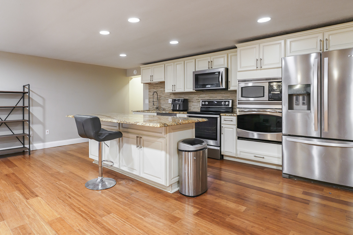 630 Woods Hollow Ln-30