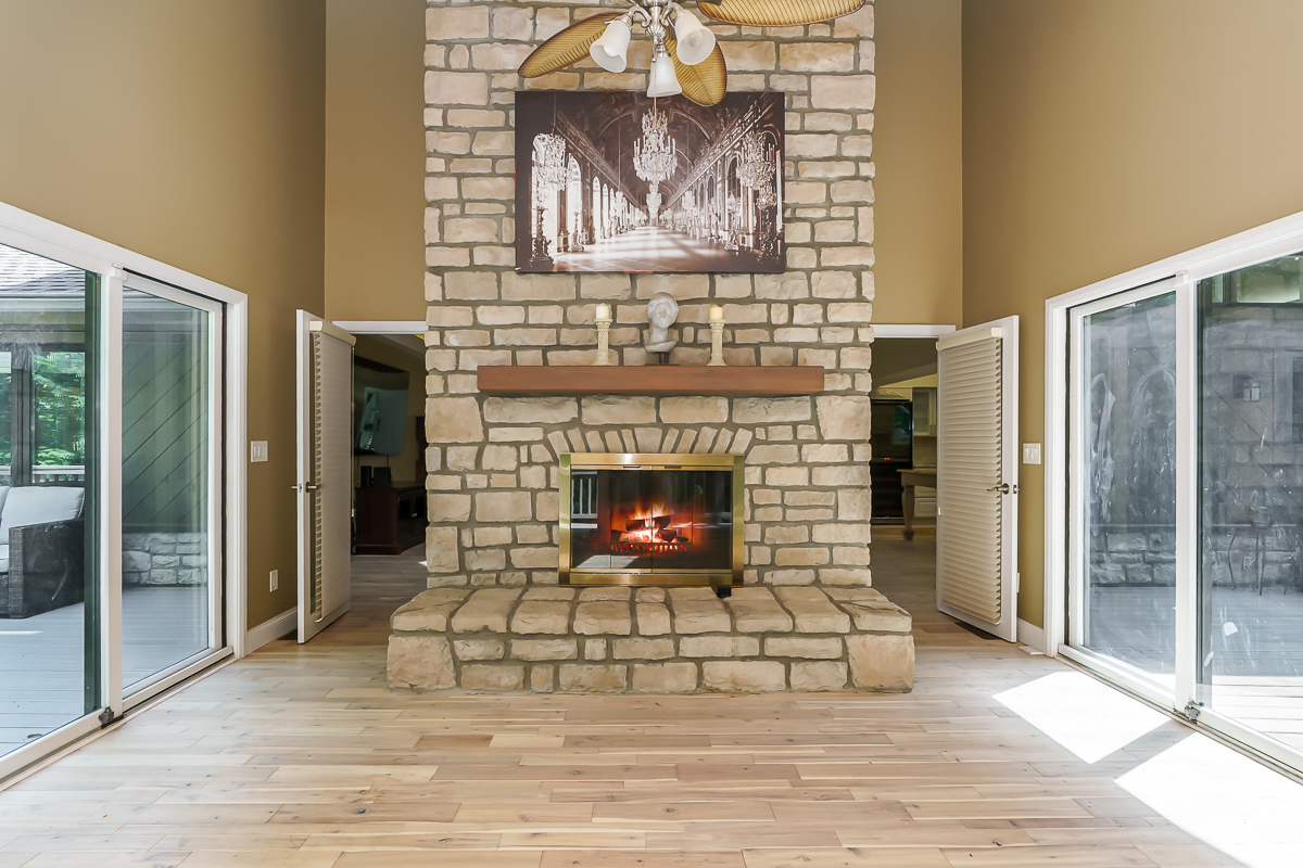 630 Woods Hollow Ln-56