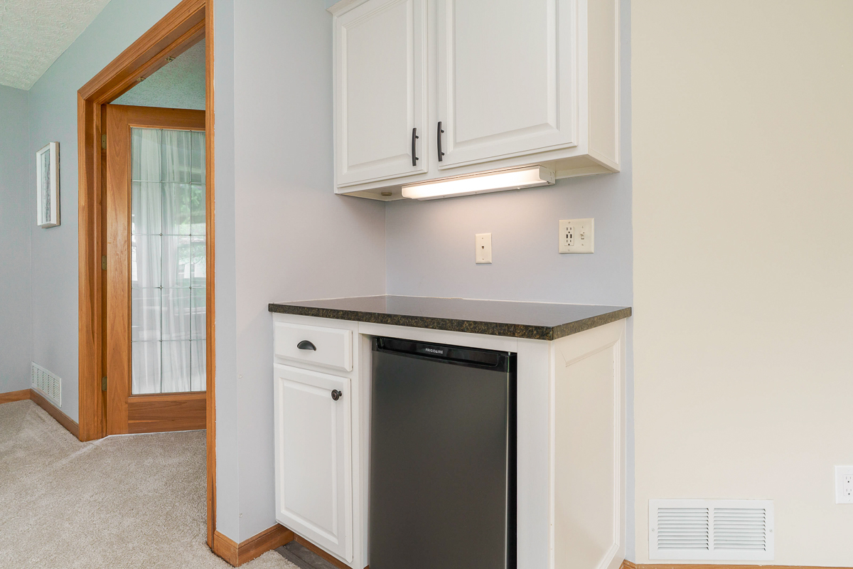 6402 Fayborough Ct-25