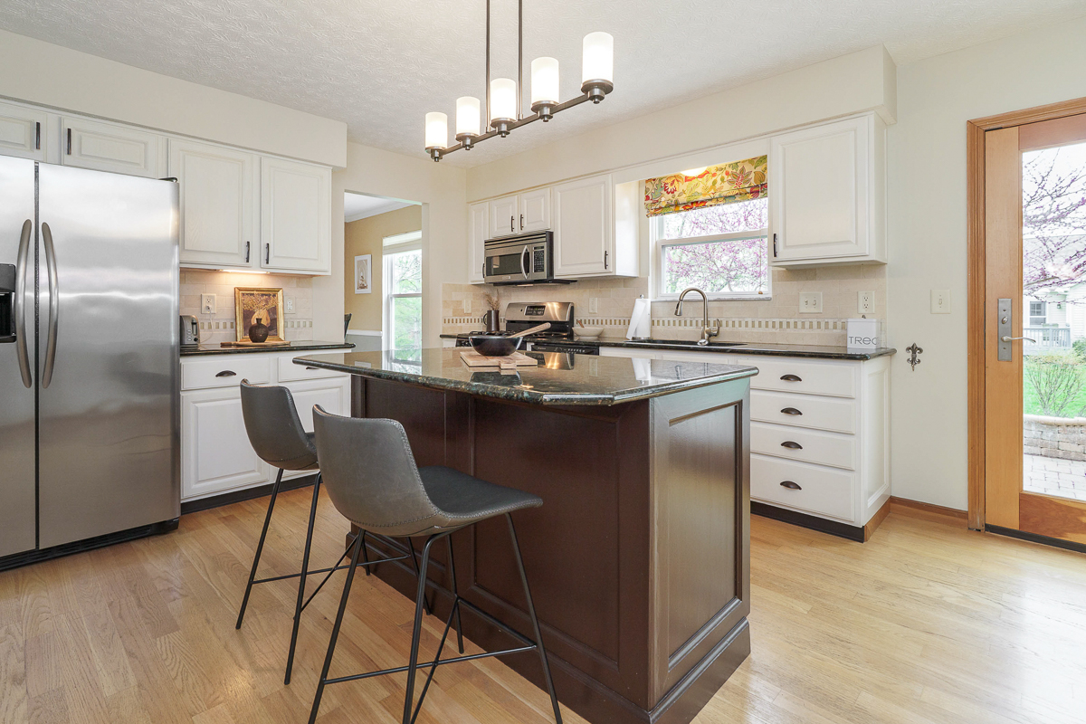 6402 Fayborough Ct-26