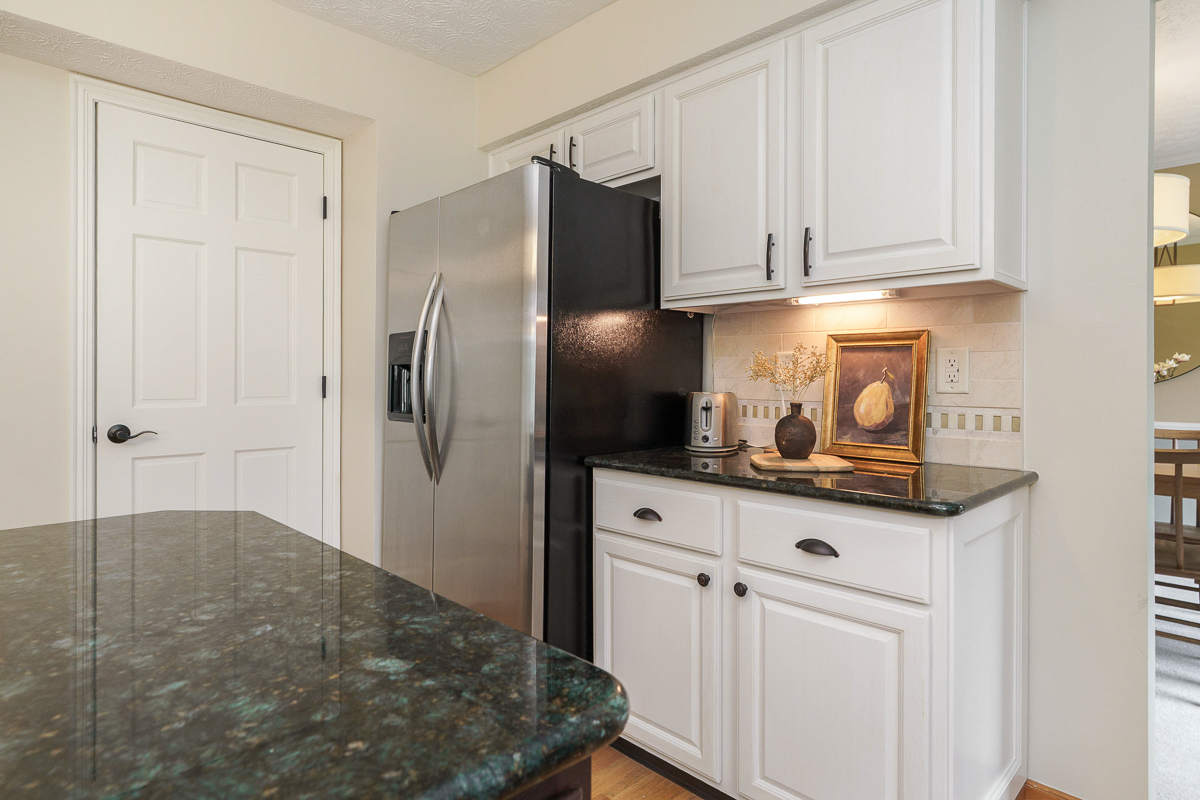 6402 Fayborough Ct-31