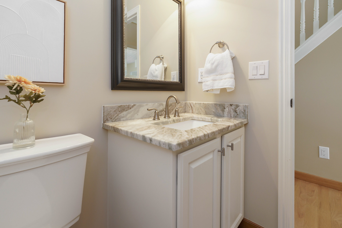 6402 Fayborough Ct-32