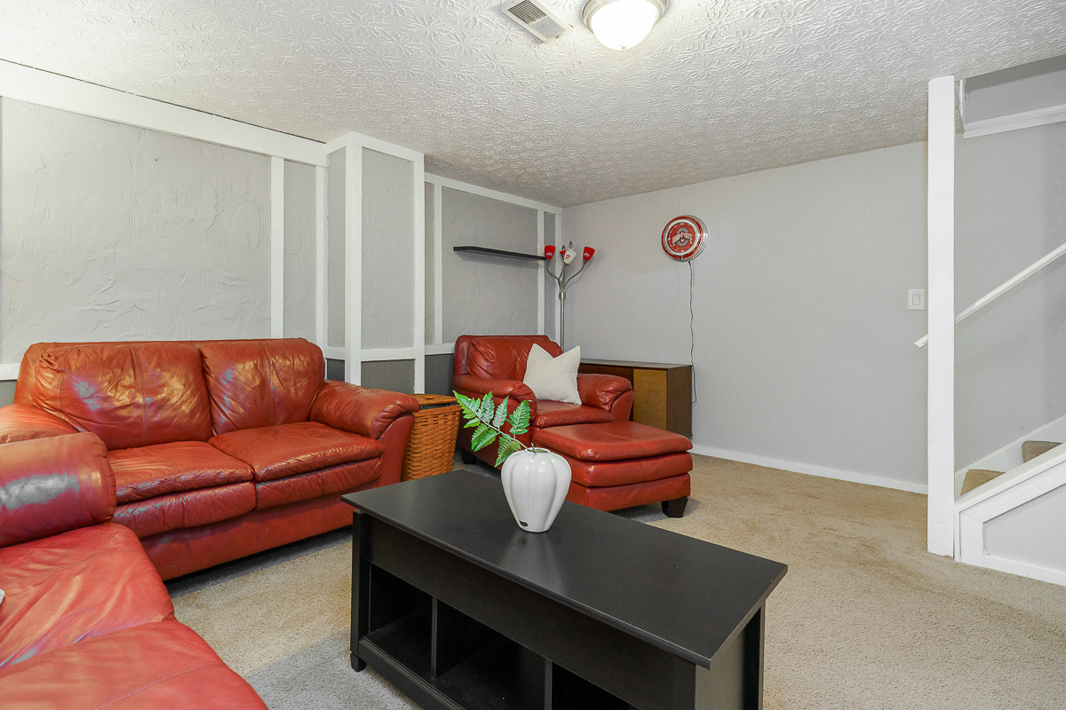 6447 Cranston Way-13