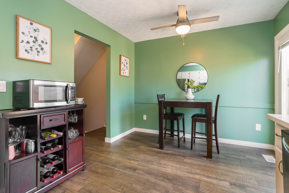 6447 Cranston Way-21