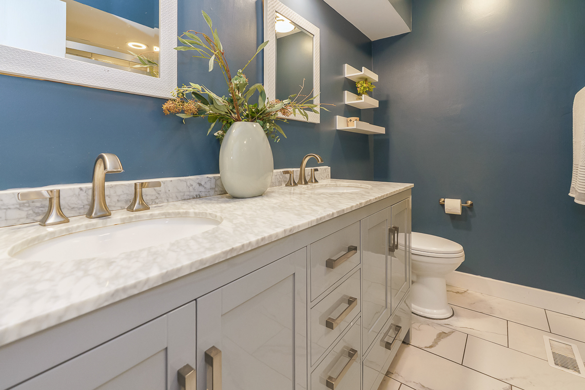 6447 Cranston Way-26